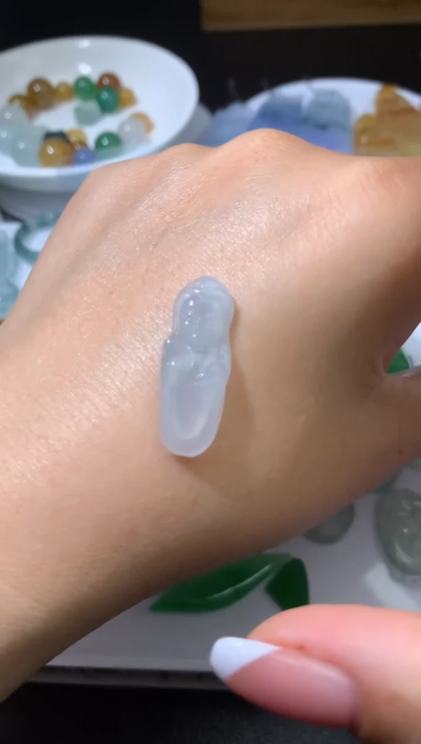未镶嵌定制翡翠毛货