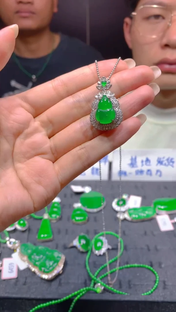 未镶嵌定制翡翠335多样性发货（发其一）