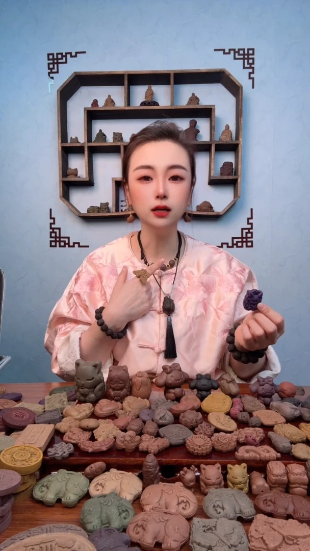【闪购商品】泥塑瑕疵宫廷御制龙涎3颗锁骨链