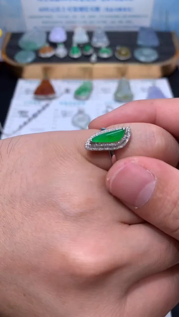 定制翡翠18K金镶嵌模式推广期48小时鉴赏期