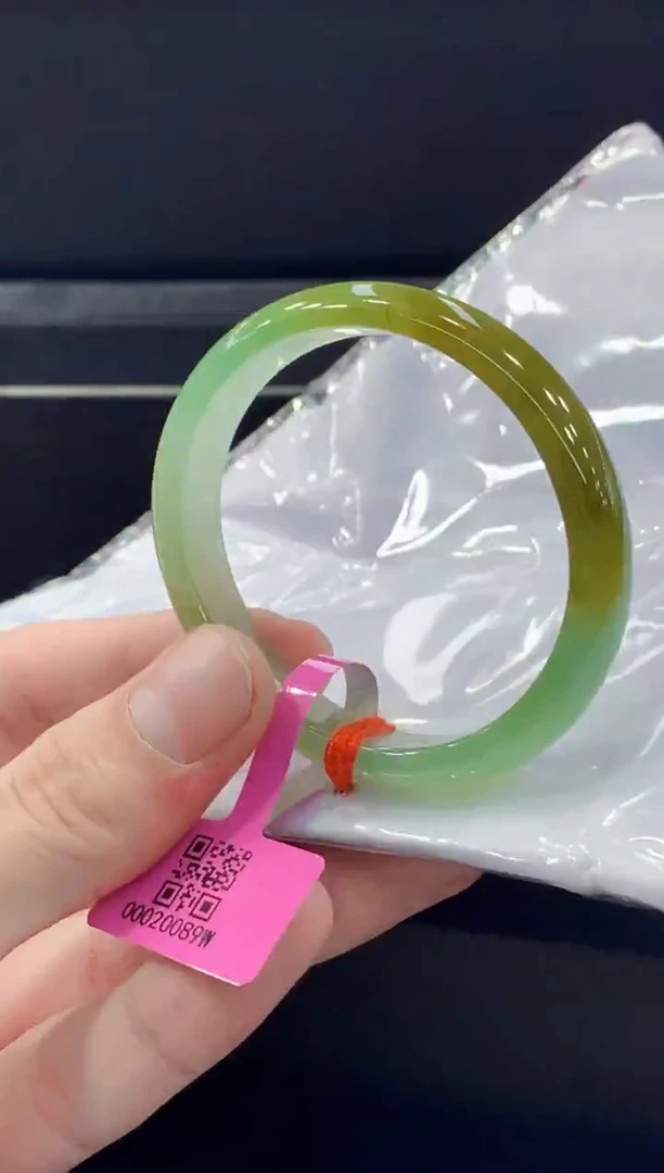未镶嵌手镯翡翠翡翠手镯