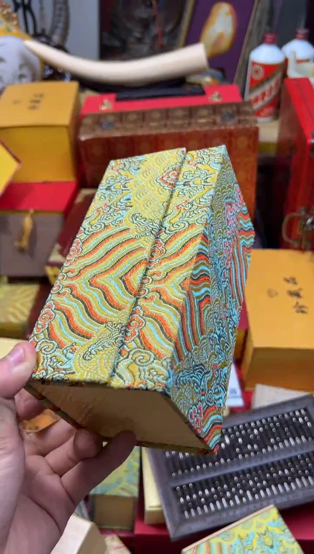 【闪购商品】木-------------点红+108