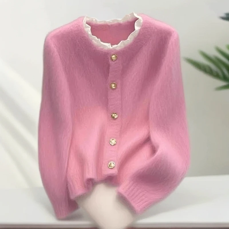 2025年秋冬新款时尚韩系穿搭设计感针织上衣高级感气质粉色毛衣女