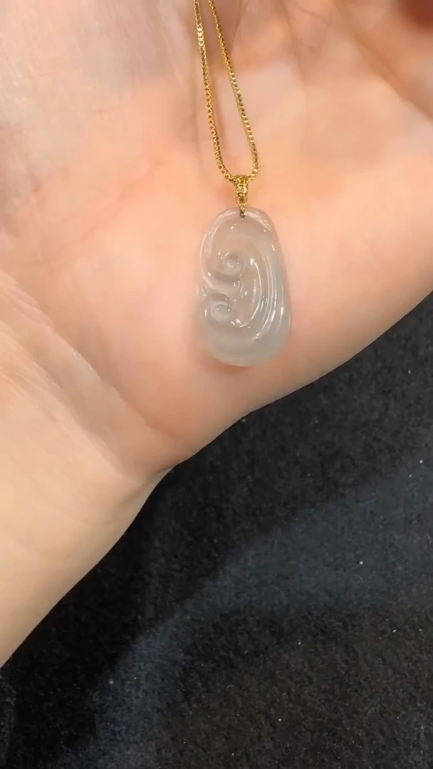 【闪购商品】翡翠吊坠(不含链)18K金镶嵌多样性发货其一不含链