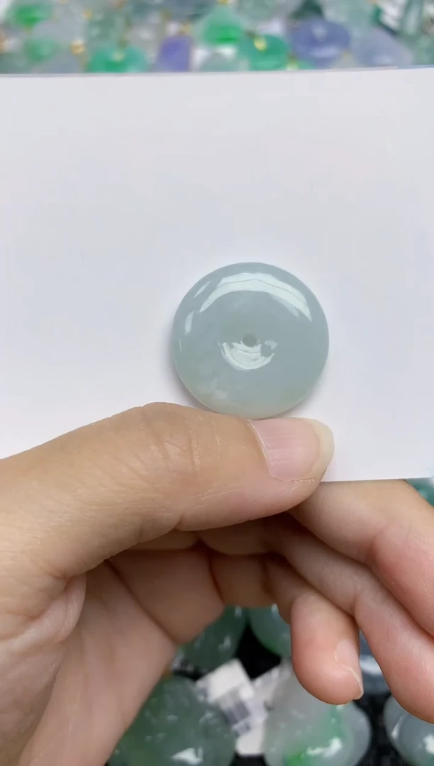 翡翠未镶嵌颈饰天然A货翡翠