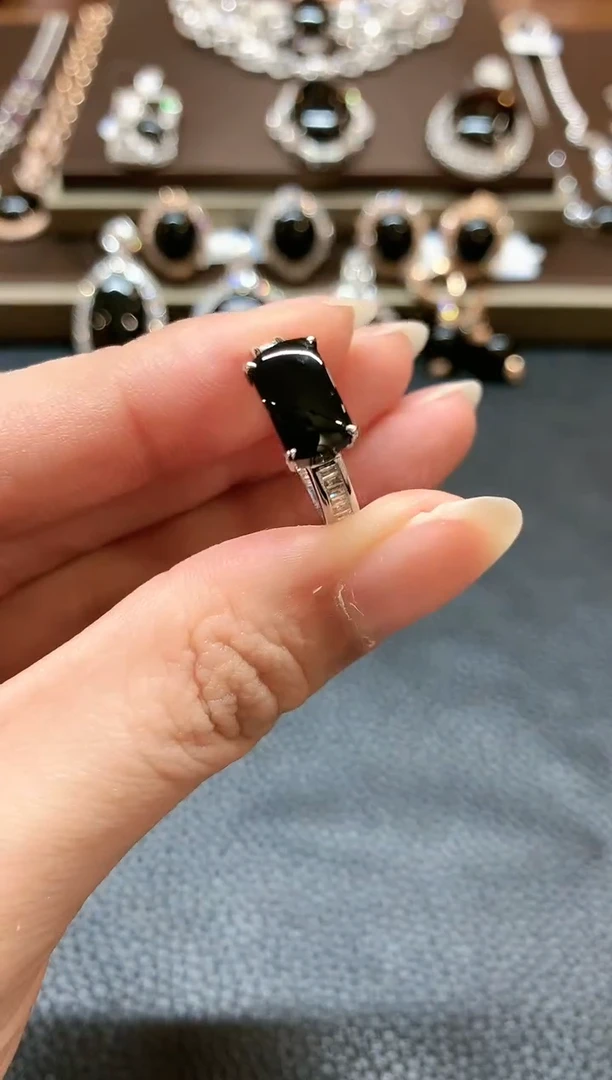 【闪购商品】翡翠戒指18K金镶嵌b12不退换