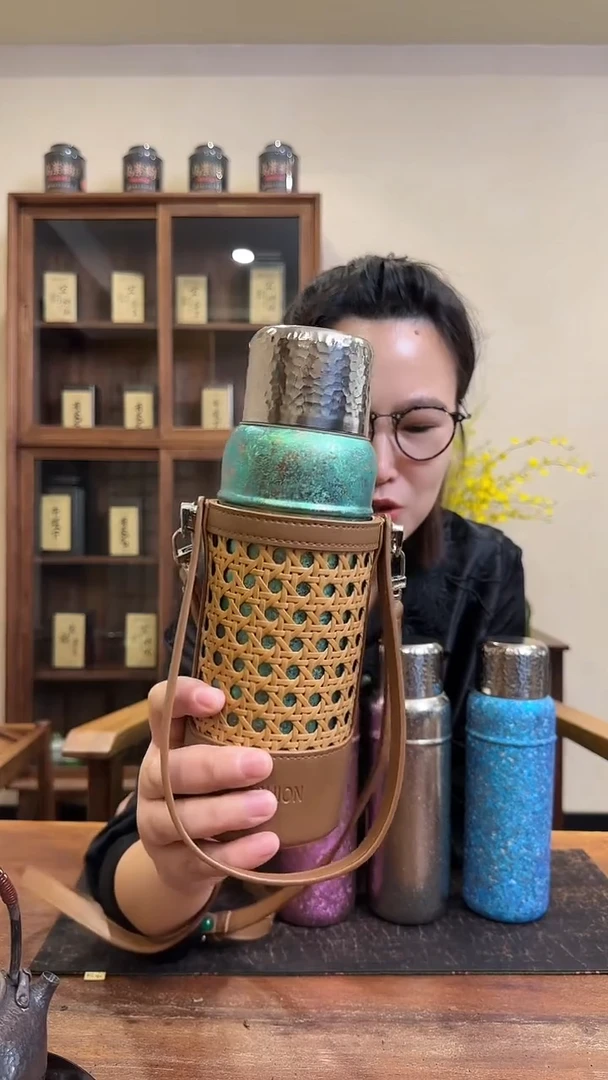 600毫升绿色纯钛+编织杯套