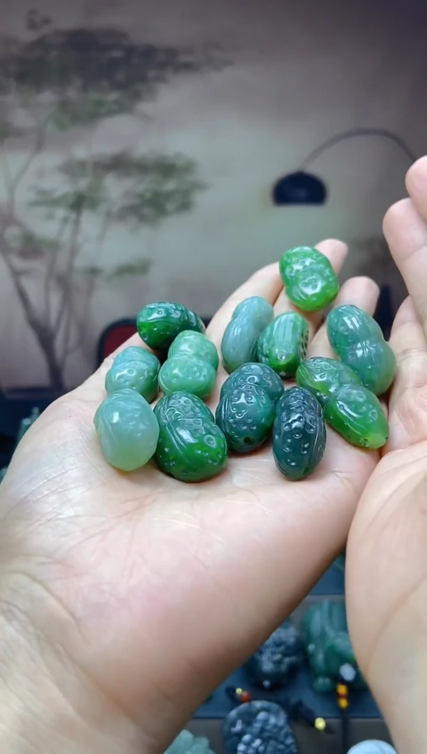 颈饰未镶嵌和田玉多样性发货，拍一发一