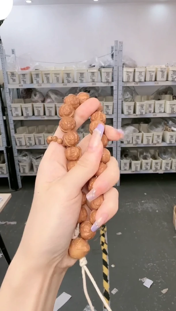 猴头核桃吊坠S-C632205