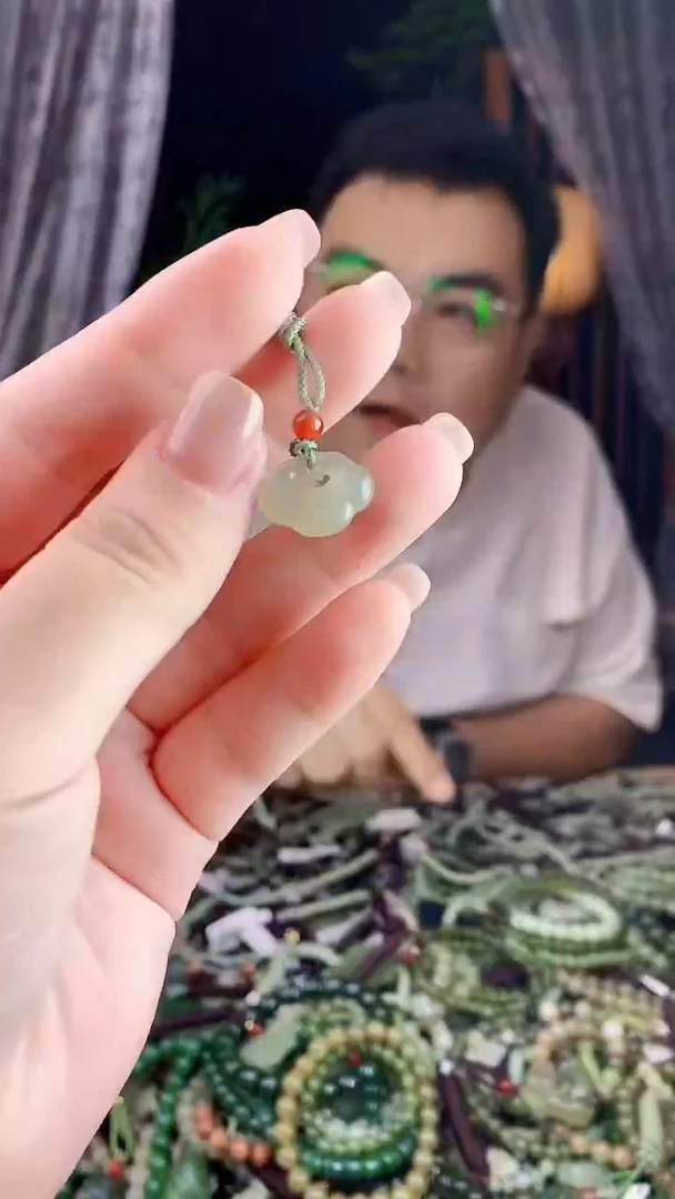 和田玉未镶嵌挂件多样性发货拍一发一
