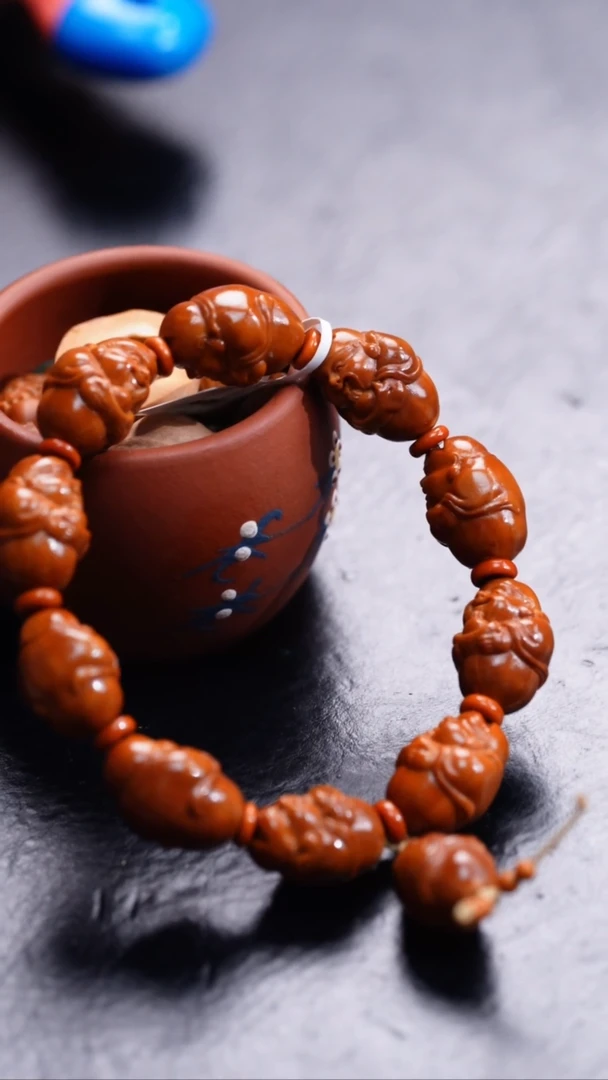 【闪购商品】橄榄核吊坠橄榄核