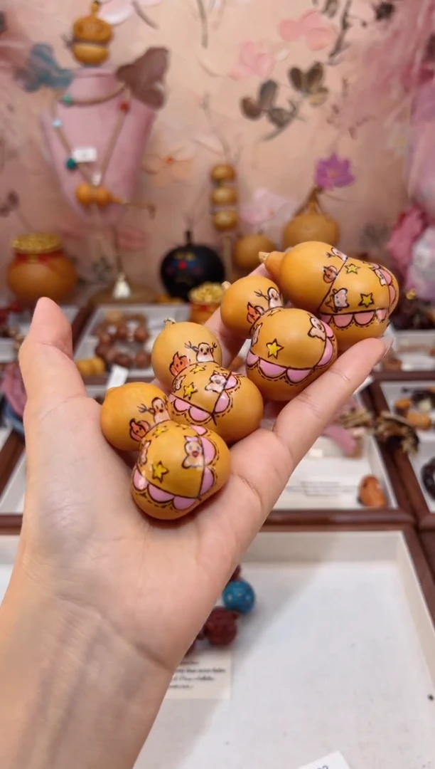 彩绘金蟾葫芦随机发