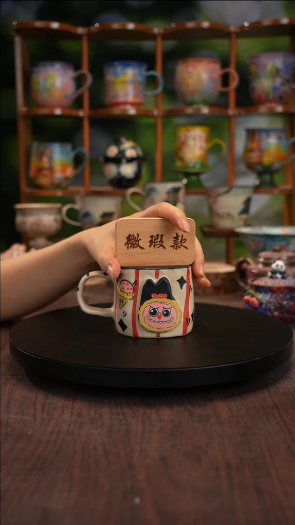 景德镇釉下手绘陶瓷拉布布咖啡杯