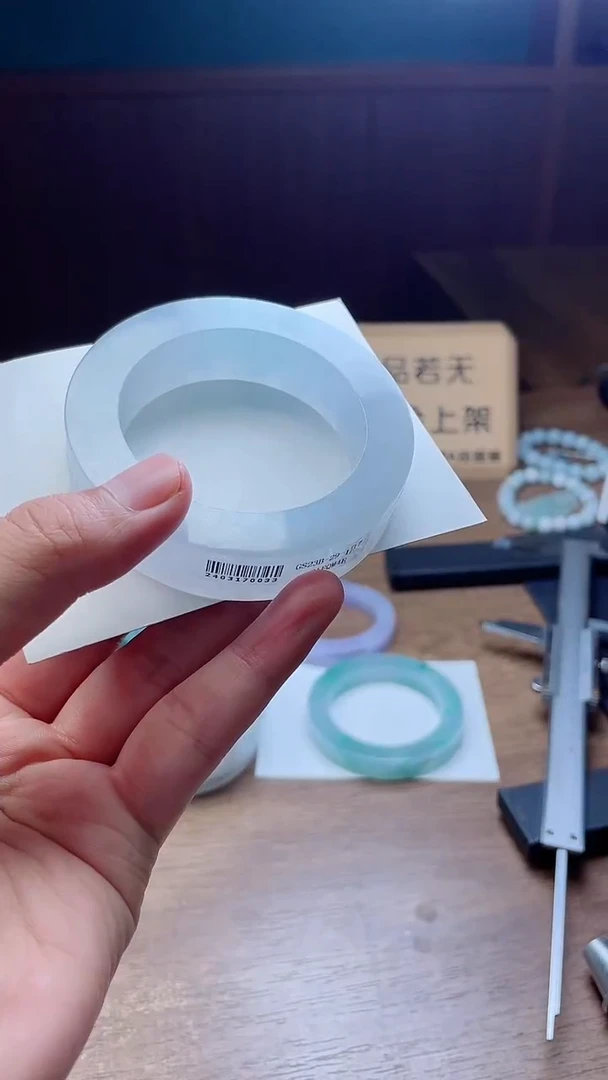 定制翡翠手镯未镶嵌房*定制