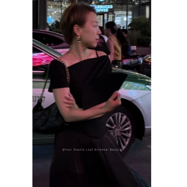 小个子版本【微醺玫瑰】杨柳绉针梭拼解构斜露肩捏褶连衣裙25334003