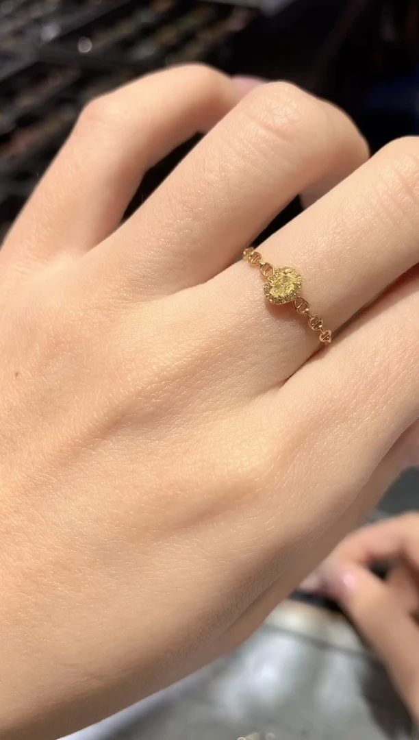 【闪购商品】钻石戒指18K金镶嵌CY戒指