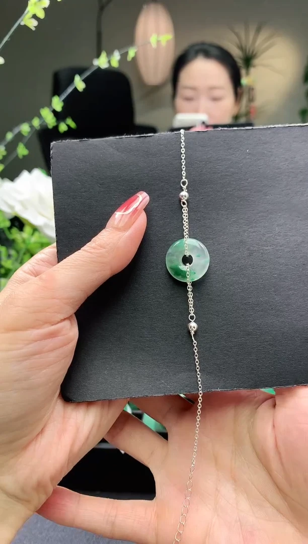 【闪购商品】石英质玉手链银S925镶嵌手链