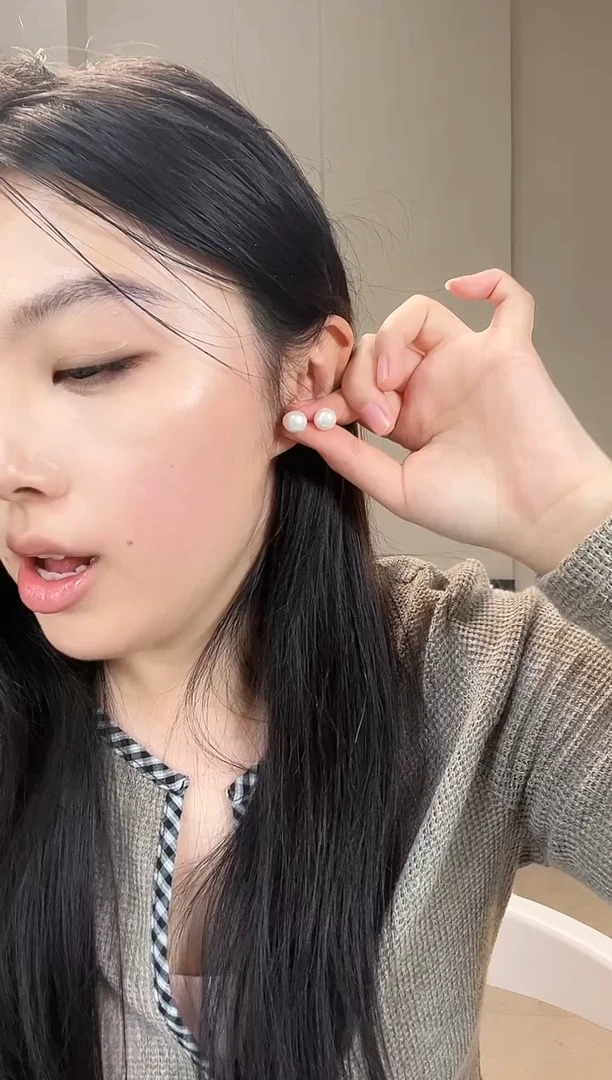 银S925镶嵌耳饰淡水珍珠