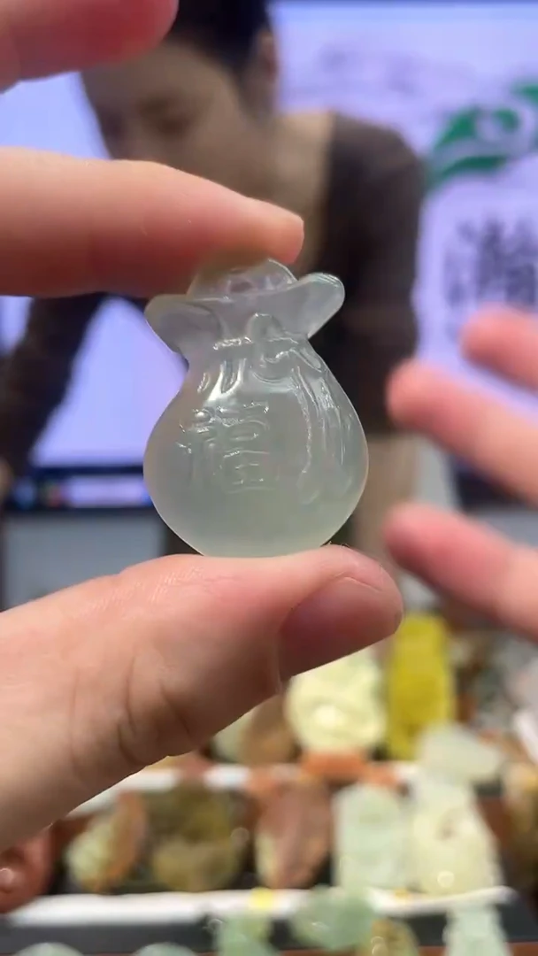 【闪购商品】岫玉吊坠未镶嵌·多样性发货*拍一发一