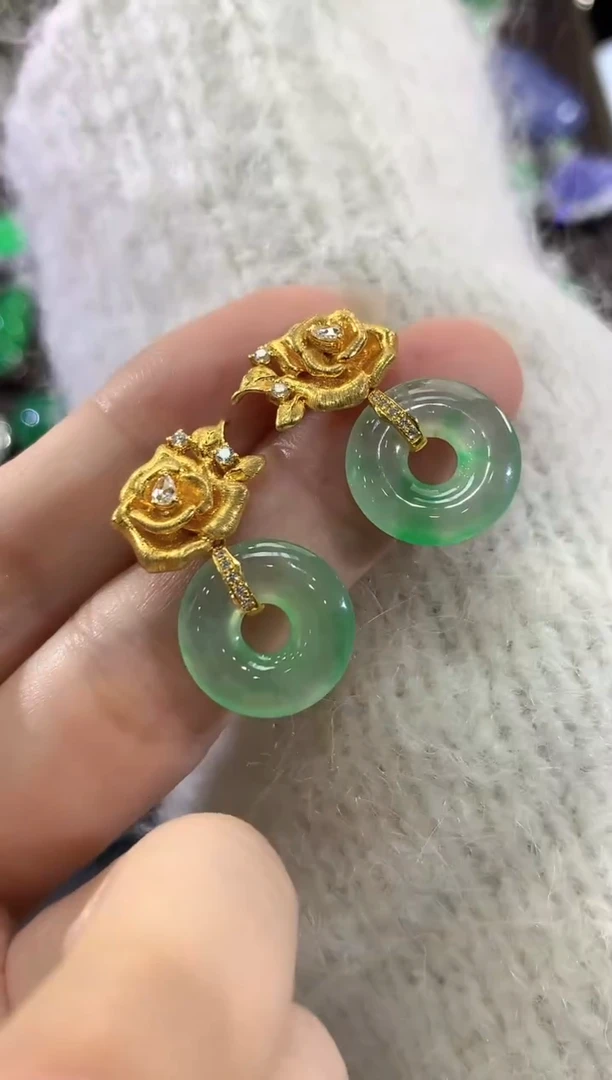 18K金镶嵌翡翠耳饰e27