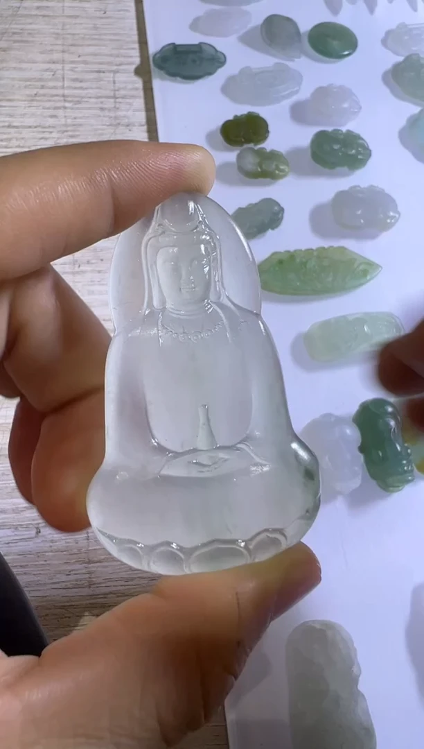 未镶嵌定制翡翠素衣