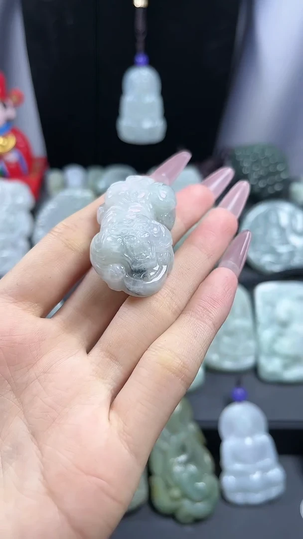 【闪购商品】翡翠颈饰未镶嵌小老虎