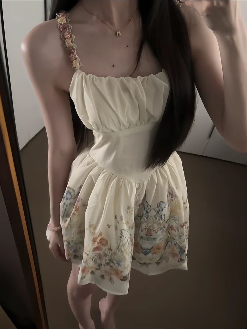 法式高级感碎花吊带连衣裙小个子小清新气质钓系约会短裙子女夏季