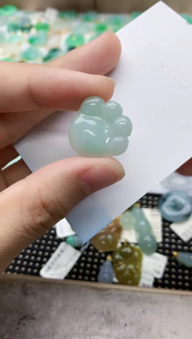 翡翠未镶嵌颈饰天然缅甸翡翠A货