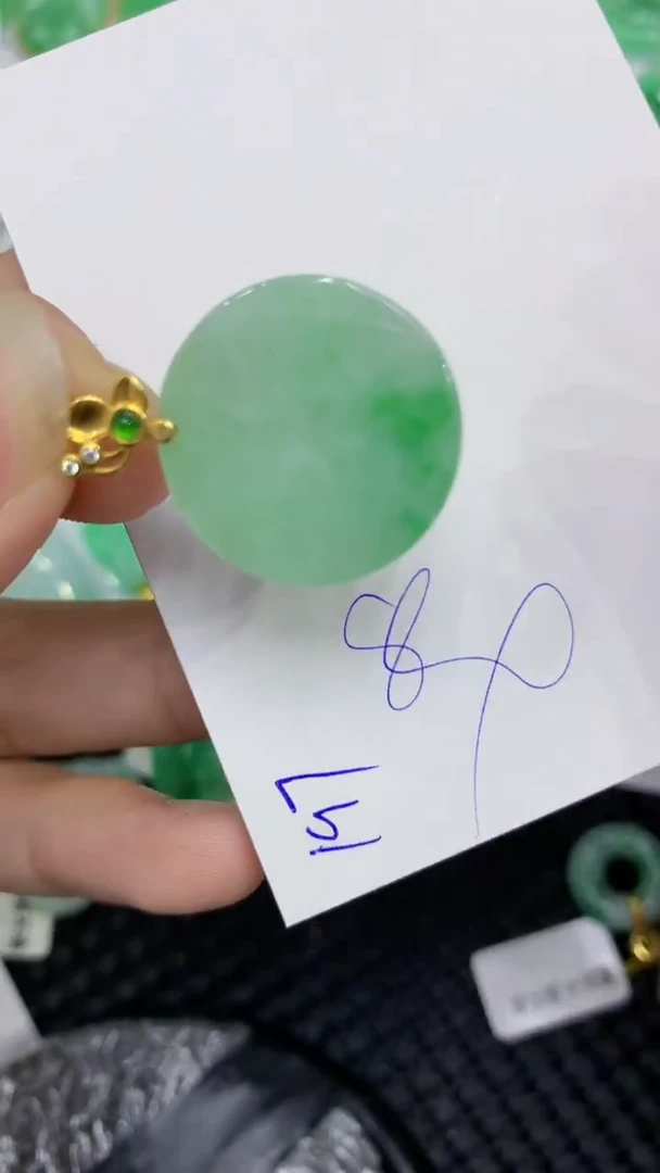 颈饰未镶嵌翡翠缅甸A货翡翠