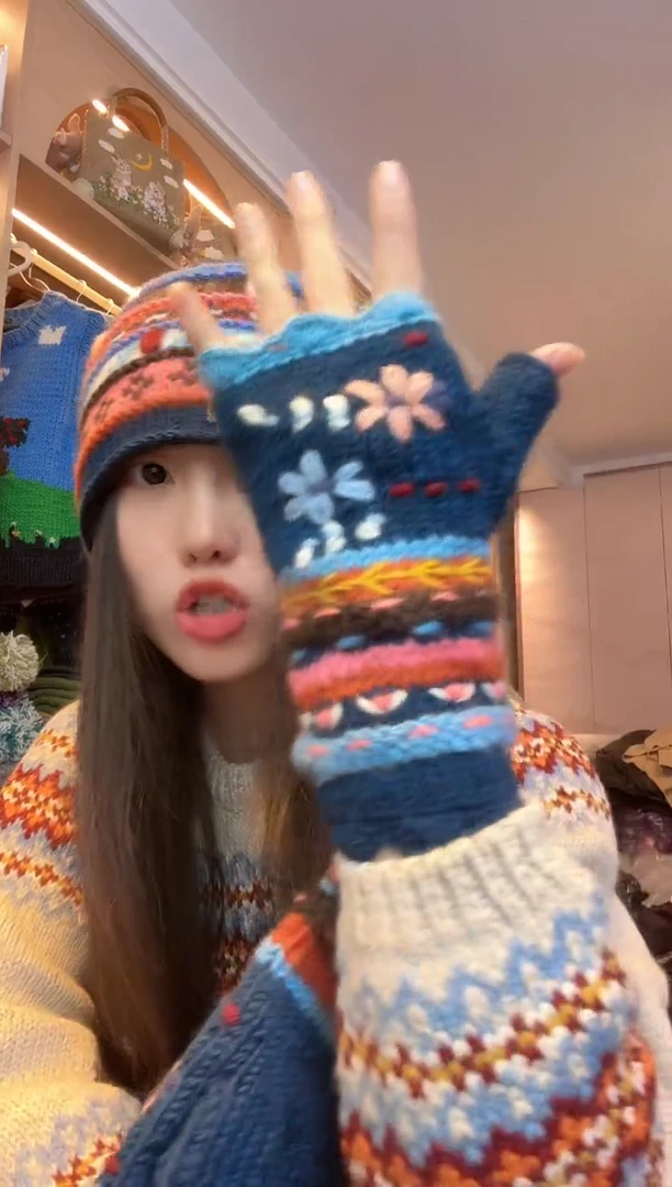 羊毛蓝色手套