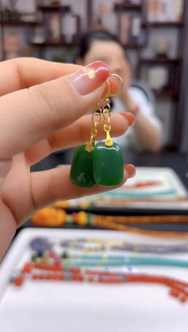 【闪购商品】和田玉（碧玉）耳饰14K金镶嵌E171