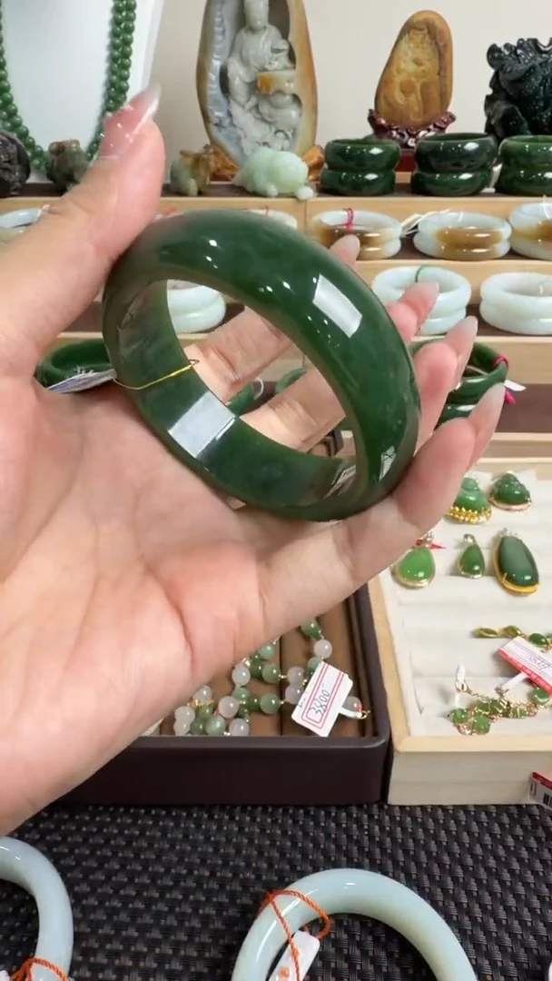 颈饰未镶嵌和田玉手镯58