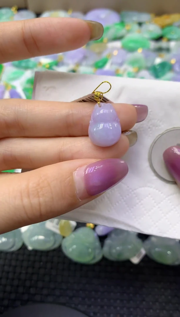 颈饰18K金镶嵌翡翠天然缅甸翡翠A货