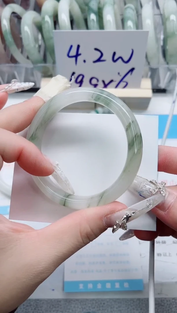 【闪购商品】石英质玉手镯未镶嵌A224-54.3