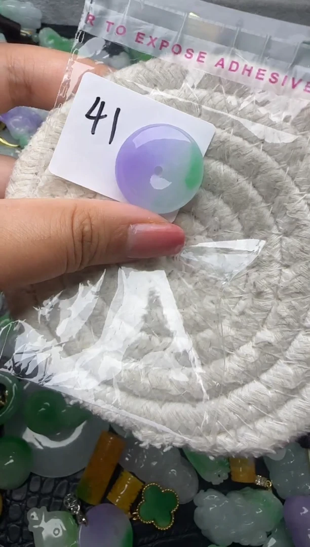 颈饰未镶嵌翡翠缅甸翡翠吊坠