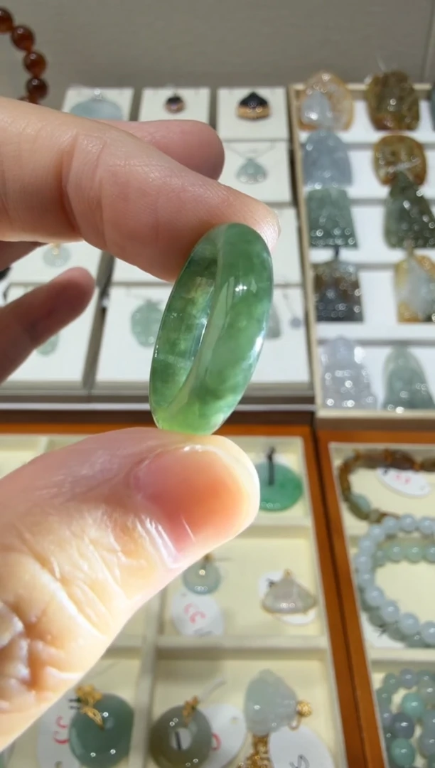 未镶嵌挂件翡翠A货翡翠多样性孤品