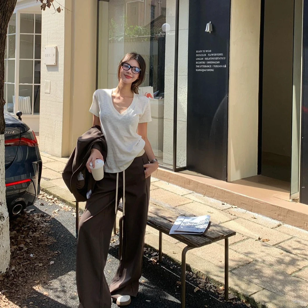 白色v领薄款短袖女装春秋季慵懒风休闲宽松t恤气质百搭正肩上衣潮