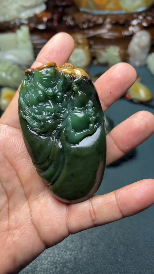 未镶嵌和田玉把件-