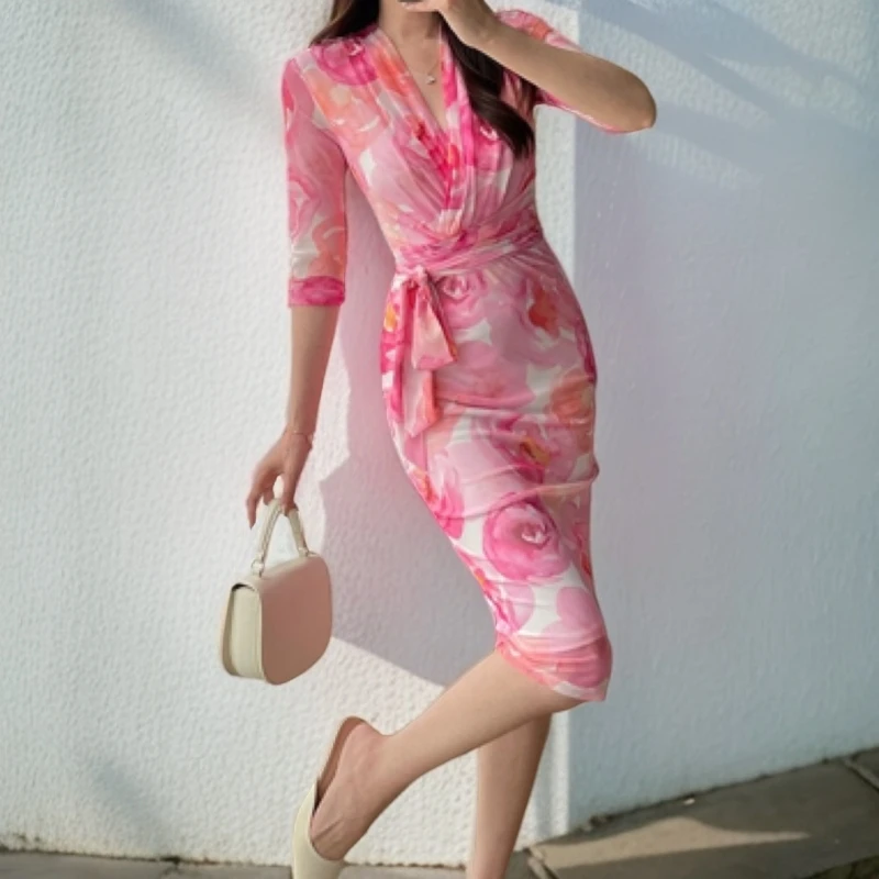 粉色印花网纱连衣裙夏季气质优雅V领绑带修身包臀