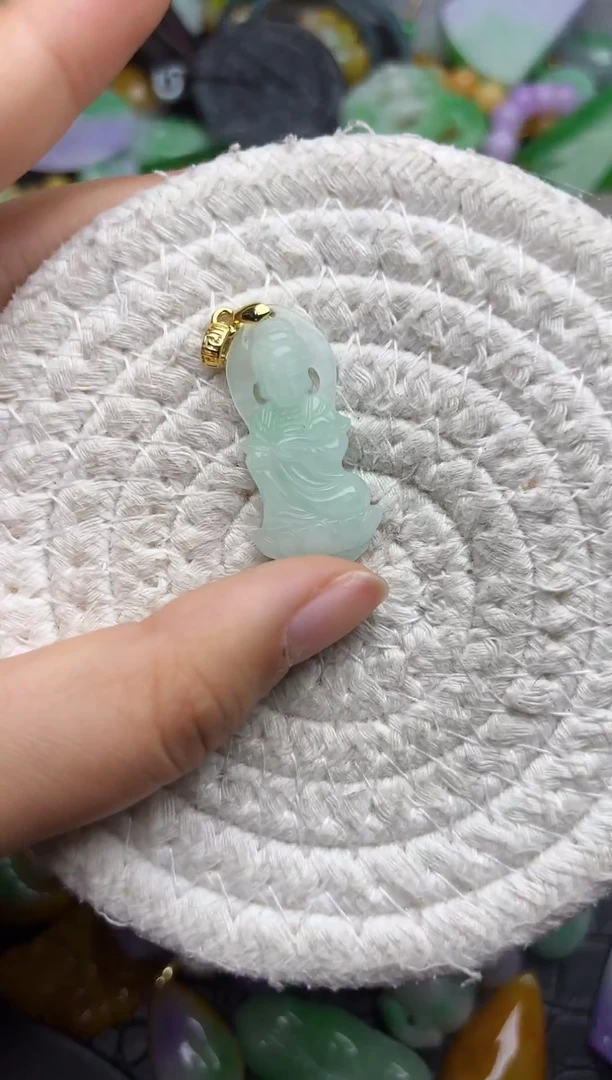 颈饰未镶嵌翡翠缅甸翡翠吊坠