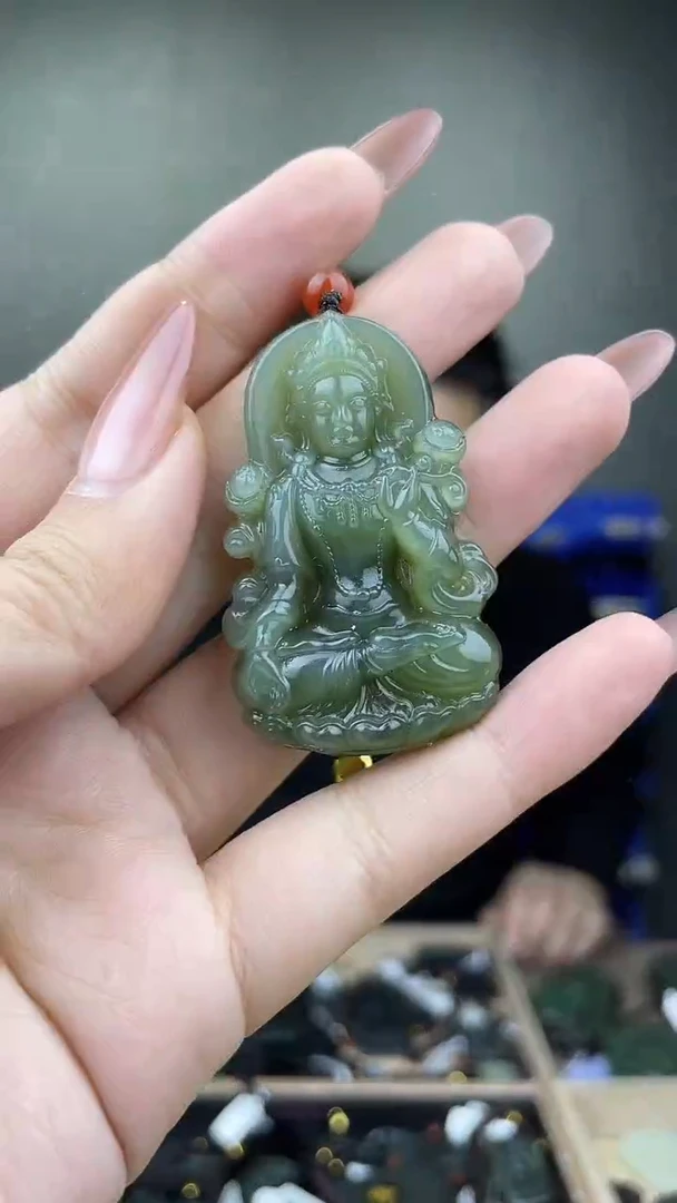 颈饰未镶嵌和田玉1