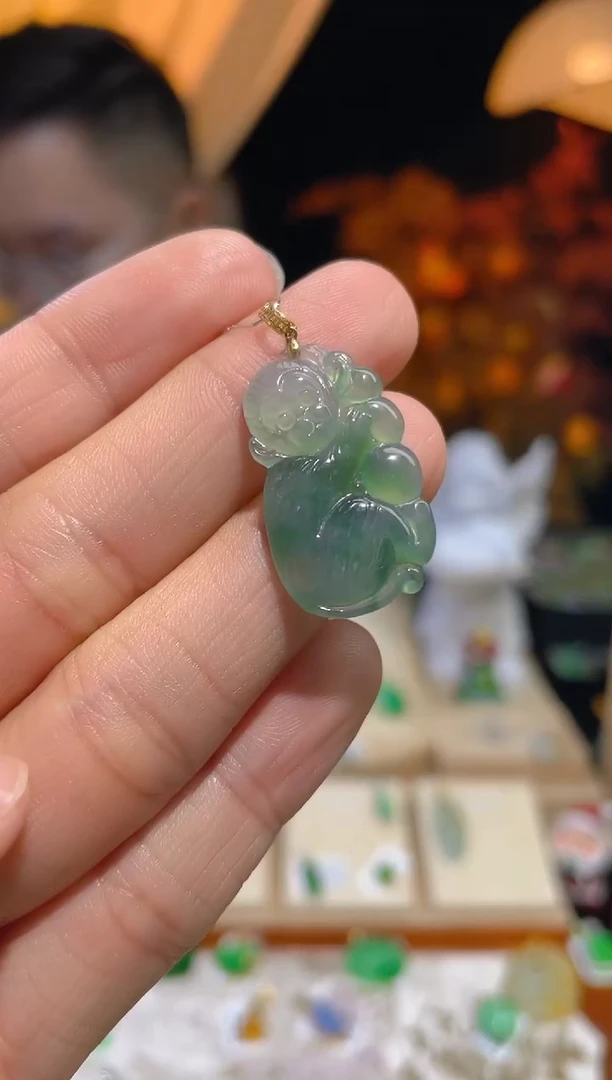 【闪购商品】翡翠颈饰18K金镶嵌假一赔三