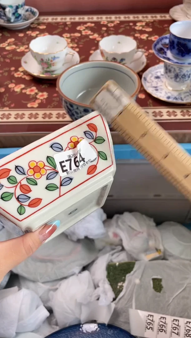 瓷片向**开瓷器瓷器E764