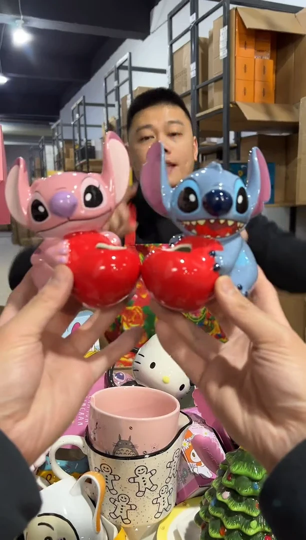 【闪购商品】杯原盒史迪仔安琪抱爱心牙刷架