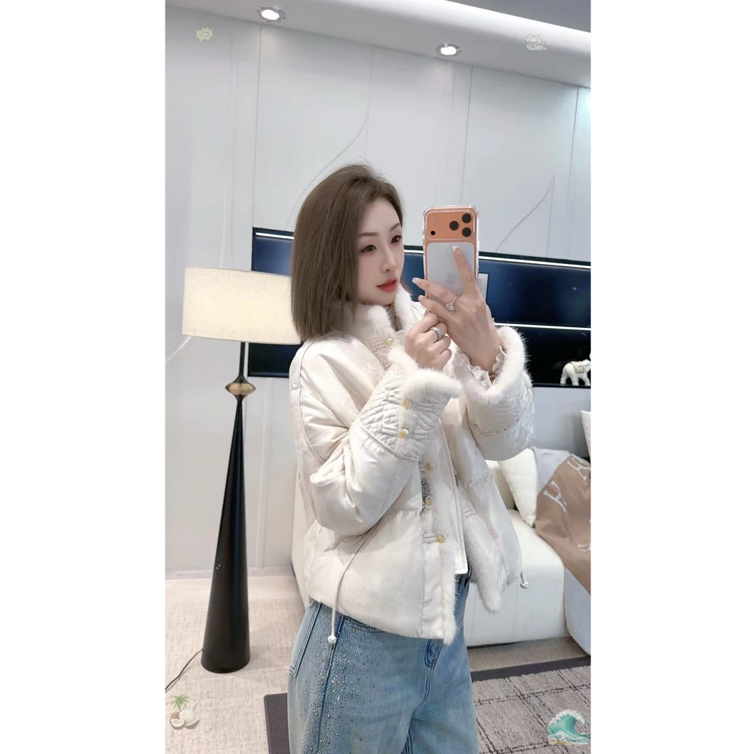 熙薇『逐光少女』2026新款时尚国风羽绒服H7211