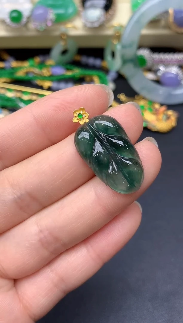 颈饰18K金镶嵌翡翠164-雪姐翡翠天天见