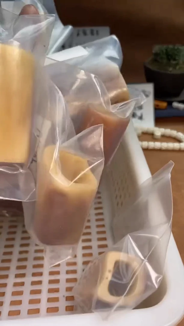 【闪购商品】驼骨其他杂件032-驼骨手把件-有棕裂