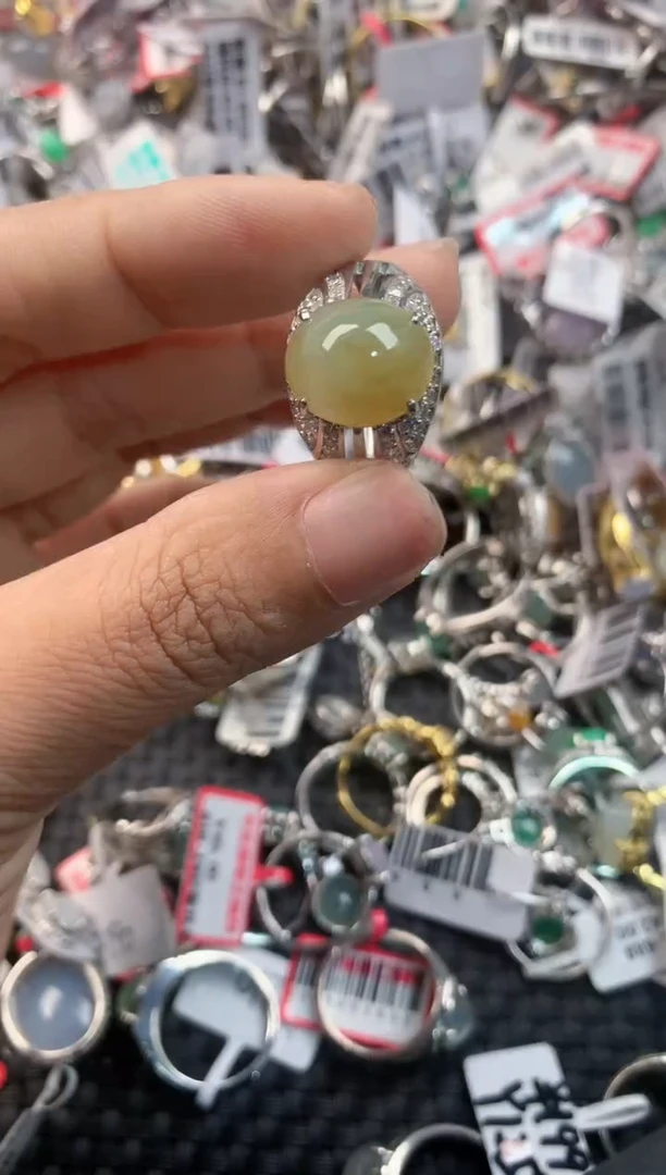 银S925镶嵌戒指翡翠777       3