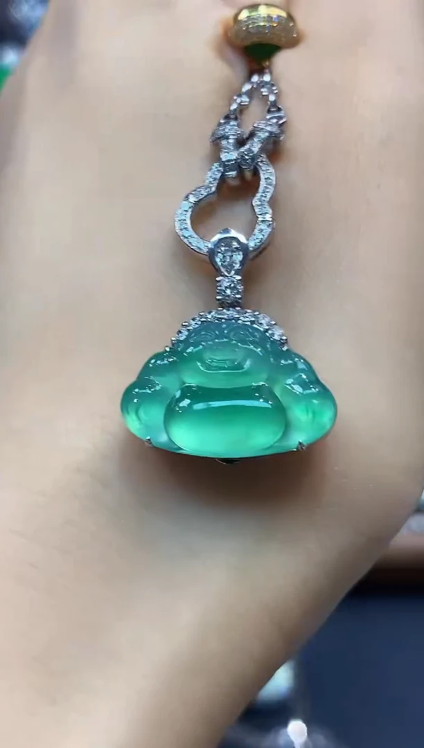 吊坠(不含链)18K金镶嵌翡翠一*C46