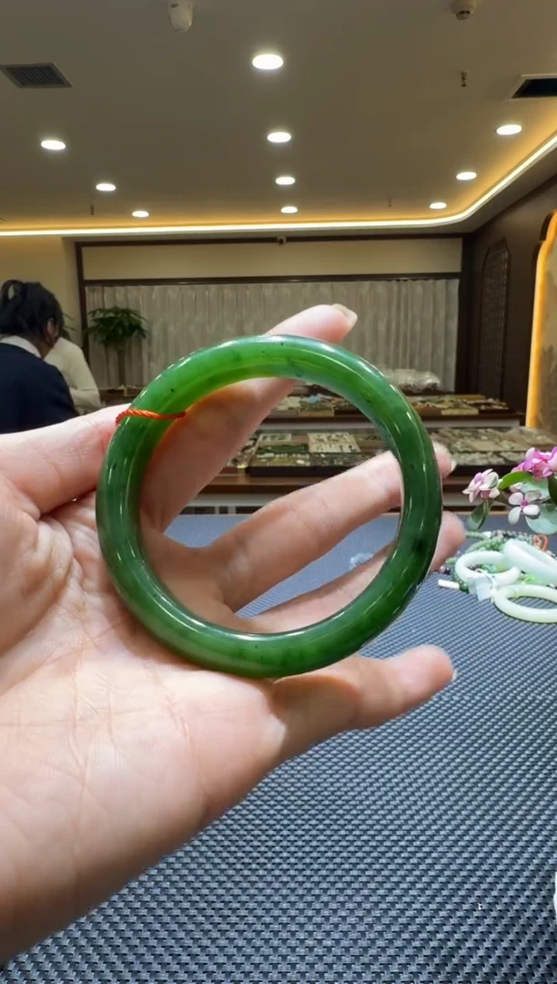 颈饰未镶嵌和田玉手镯54